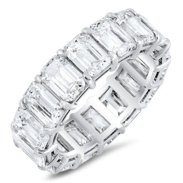 Emerald Cut Diamond Eternity Band In 18K Gold
