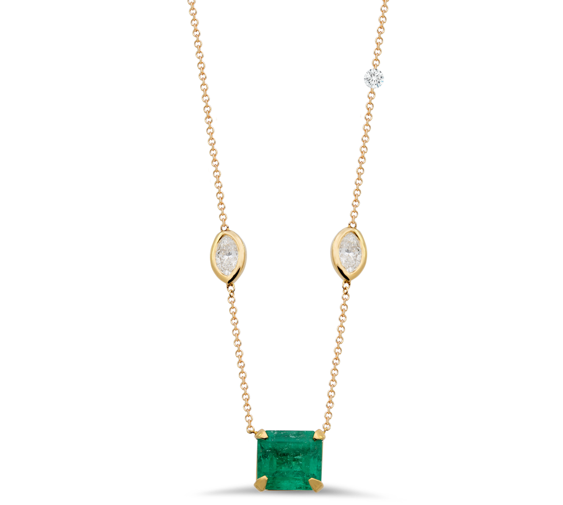 Diamond And Emerald Pendant In 18K Gold