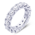 18K Gold Round Brilliant Cut Diamond Eternity Band