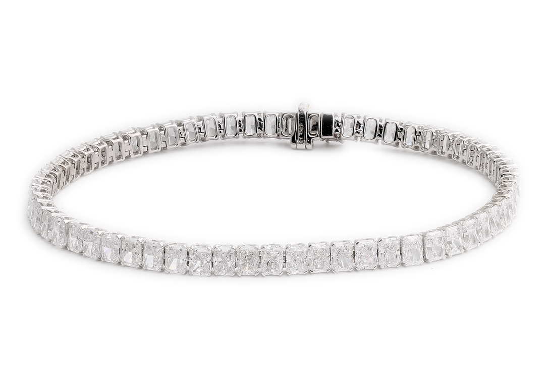 18K White Gold Radiant Cut Diamond Bracelet